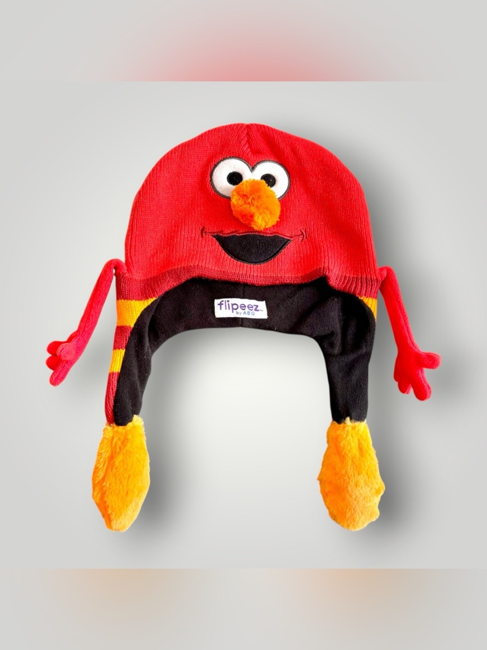 FLIPEEZ  Winter Accessories Hat Sesame Street Elmo Kids 4+